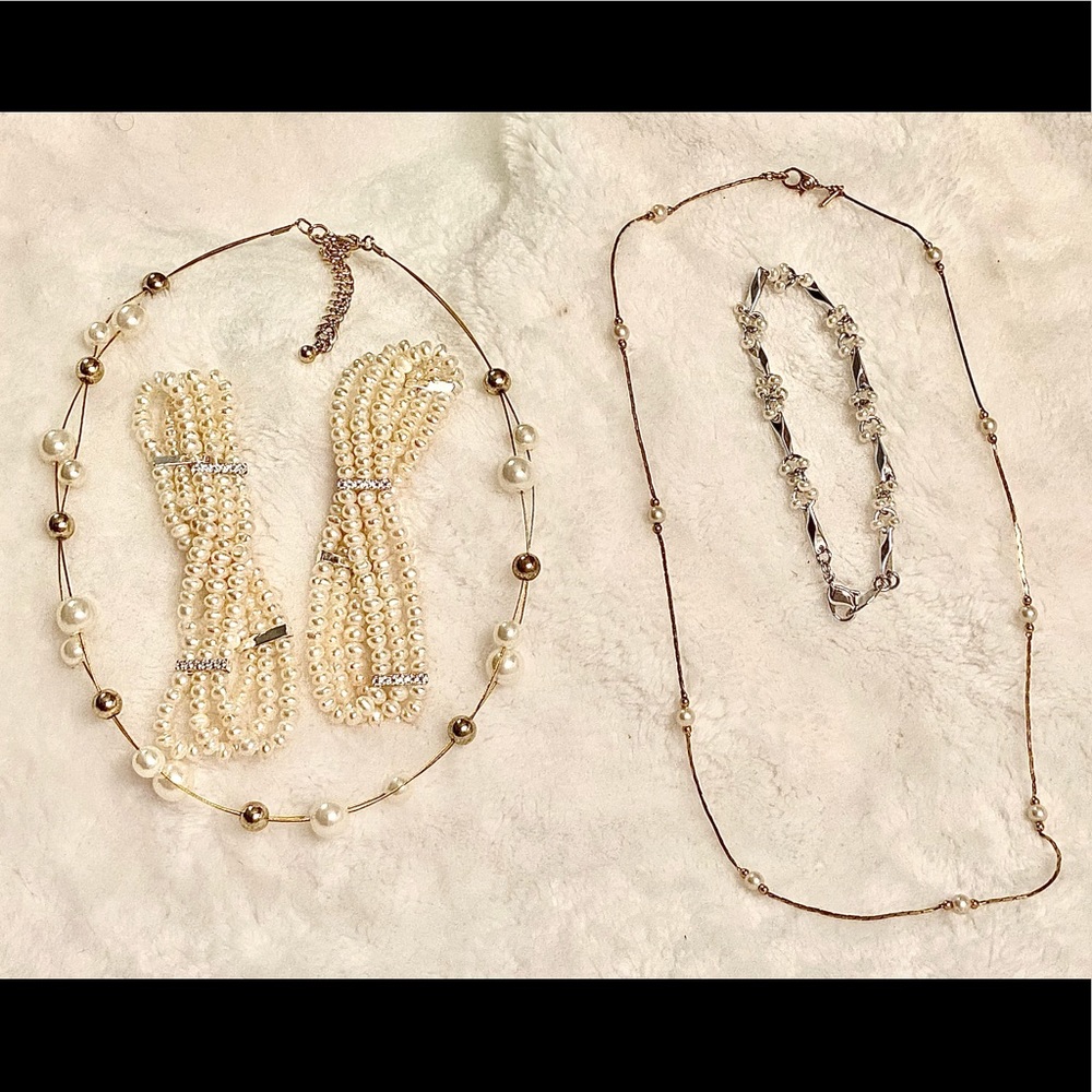 Necklace and bracelet bundle